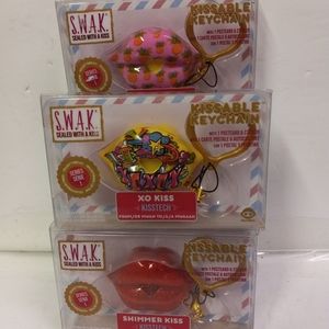 💕💝S.W.A.K. Shimmering Kisses With Removable Keychain Lip Gloss